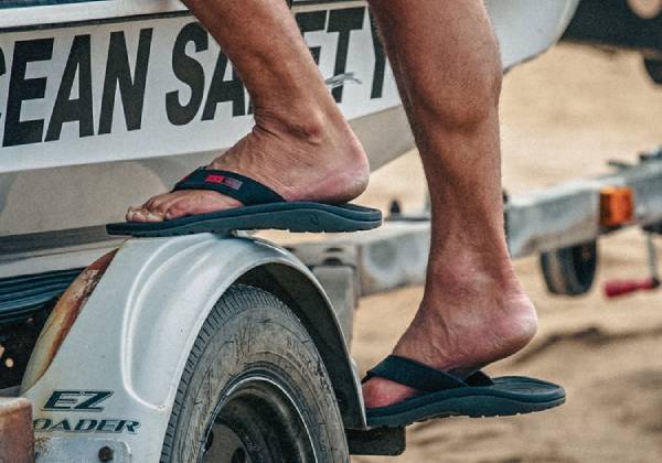 The Ski Bum - Olukai Footwear